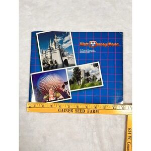 Vintage 1984 Walt Disney World Pictorial Souvenir MGM Epcot Magic Kingdom Book